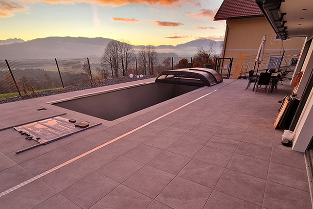 Terrace with a pool_3