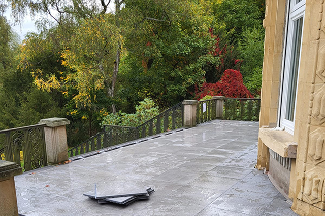 Terrace_old villa_banner